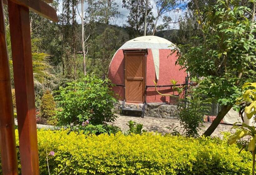 בית מלון כפרי El Castillo De Nallig