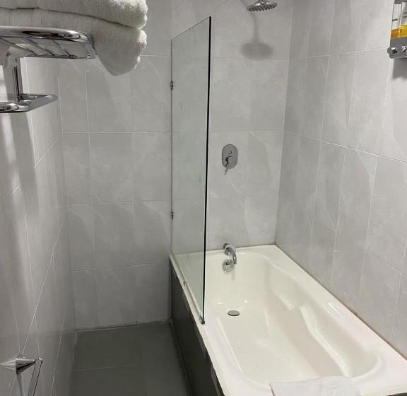 בית מלון כפרי El Castillo De Nallig