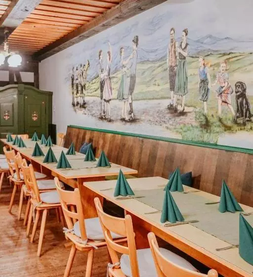 ホテル Gasthaus Hirsch