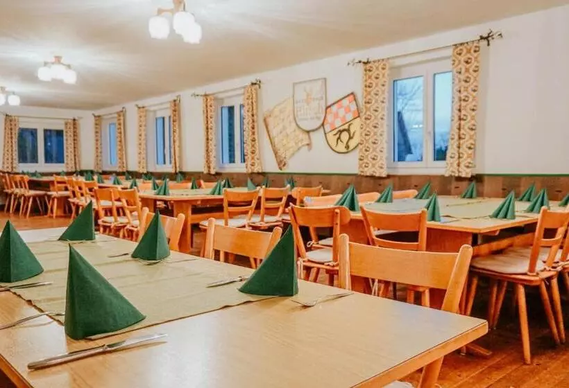 ホテル Gasthaus Hirsch