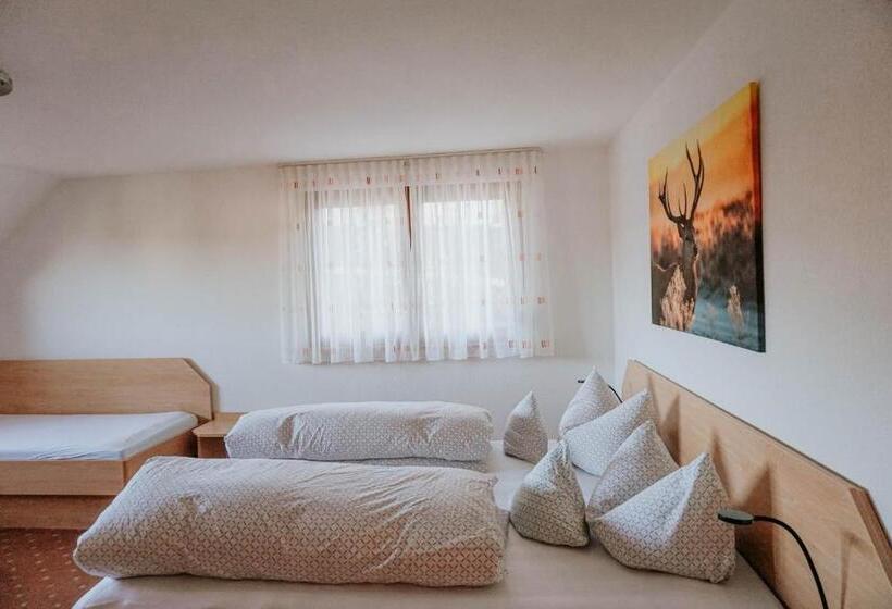 호텔 Gasthaus Hirsch