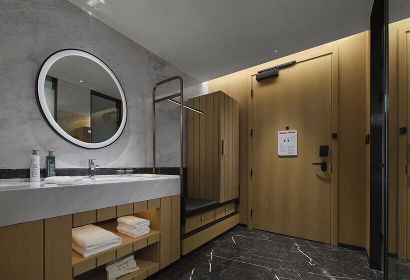 בית מלון כפרי Hilton Garden Inn Jiaxing Xiuzhou