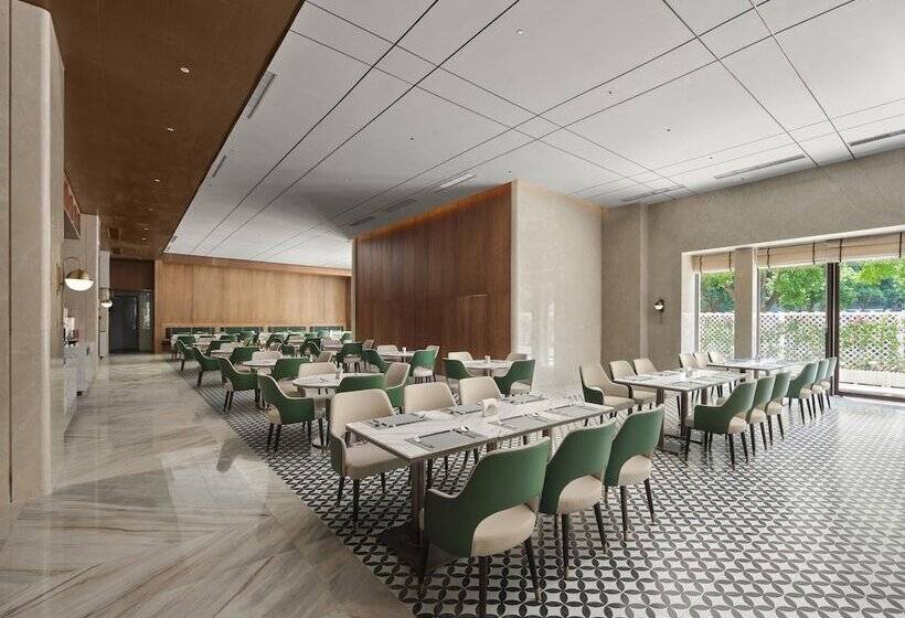 בית מלון כפרי Hilton Garden Inn Jiaxing Xiuzhou