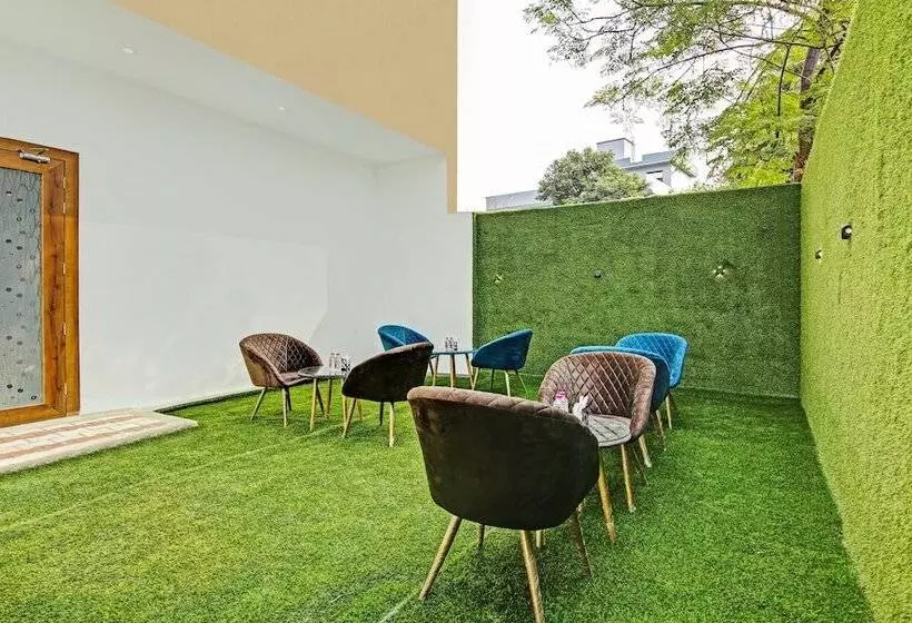 Itsy Hotels Vedansh