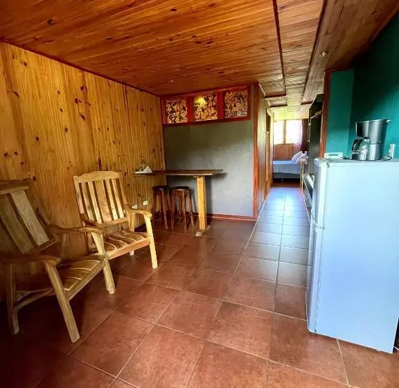 ホテル Miztli Lodge & Adventure