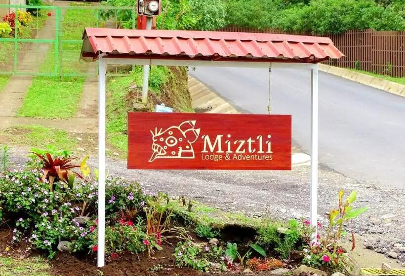 ホテル Miztli Lodge & Adventure