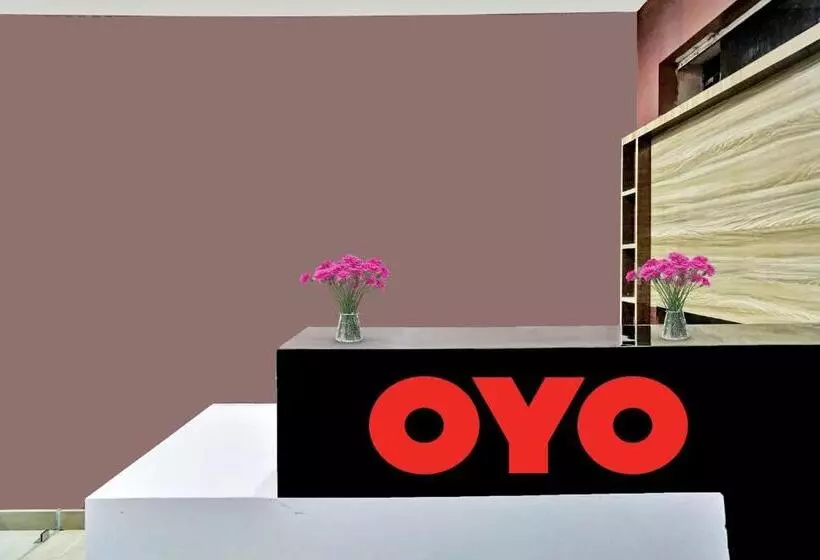 ホテル Oyo Flagship 70058  Mind Stone