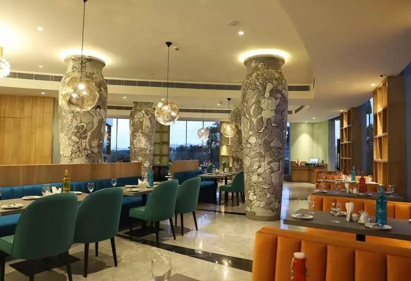 ホテル The Cruze Premium Boutique