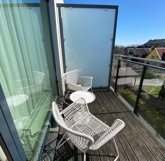 پانسیون Aisa 39 Double Room With Balcony Near Pärnu Beach