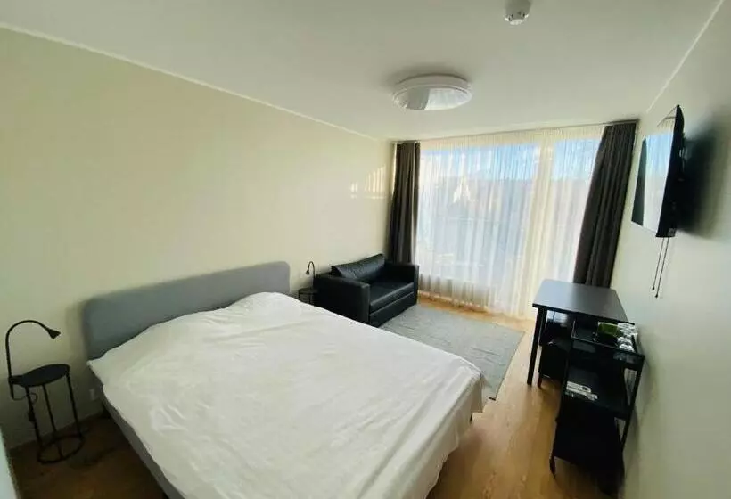 پانسیون Aisa 39 Double Room With Balcony Near Pärnu Beach
