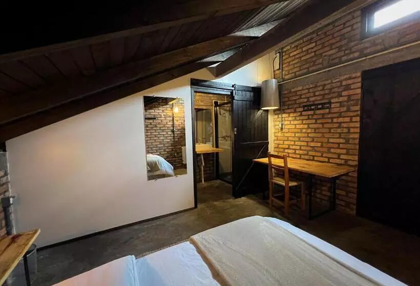 Majatalo Monte Sião Châteu