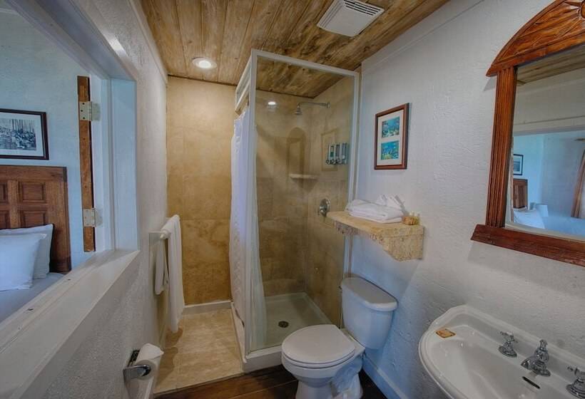 ベッドアンドブレックファースト A Stone's Throw Away