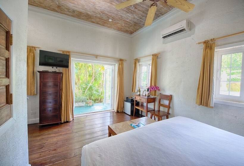 ベッドアンドブレックファースト A Stone's Throw Away