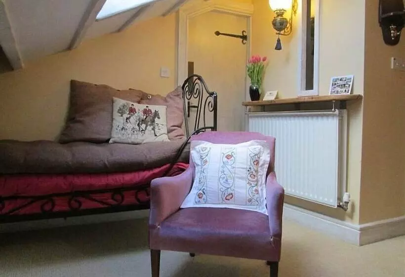 Bed and Breakfast Alnwick Lodge