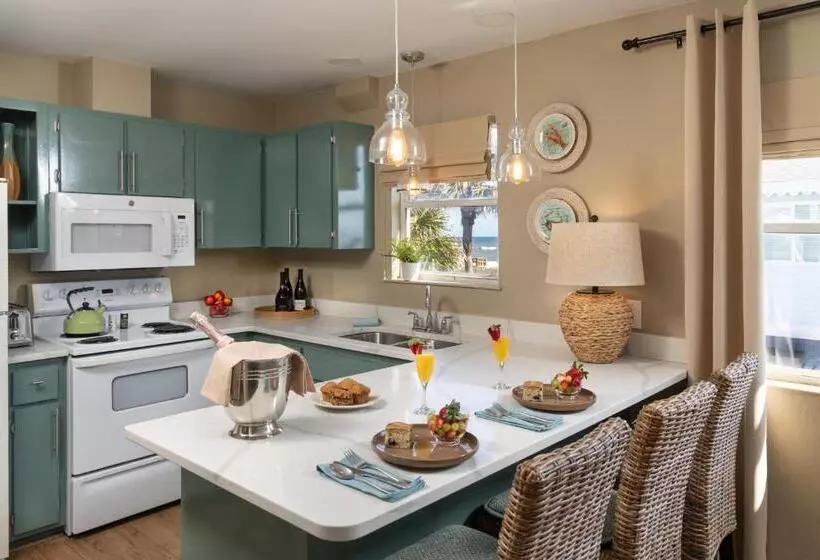 تختخواب و صبحانه Bayfront Marin House