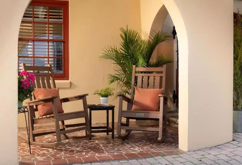 تختخواب و صبحانه Bayfront Marin House