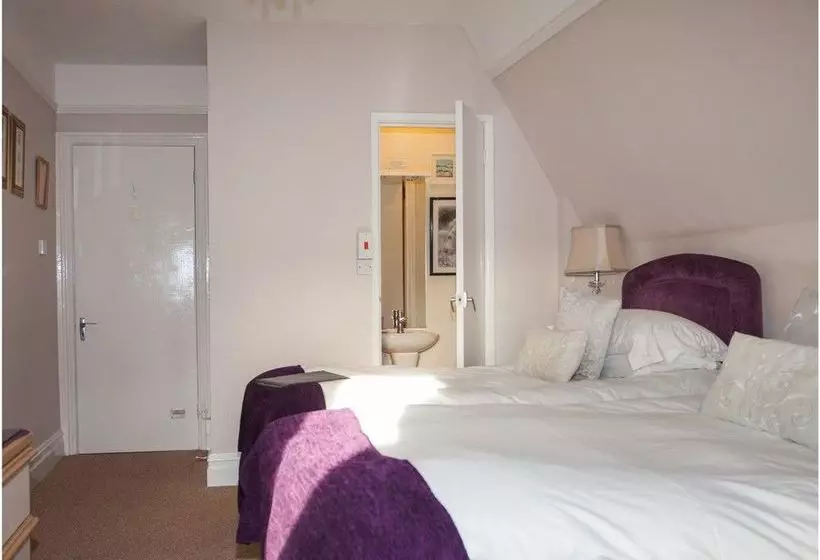 ベッドアンドブレックファースト Braddon Hall