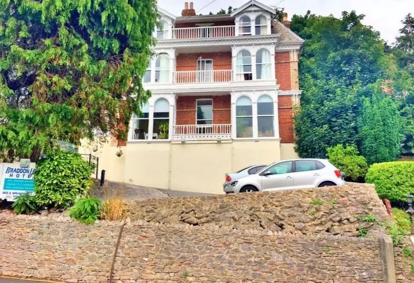 ベッドアンドブレックファースト Braddon Hall