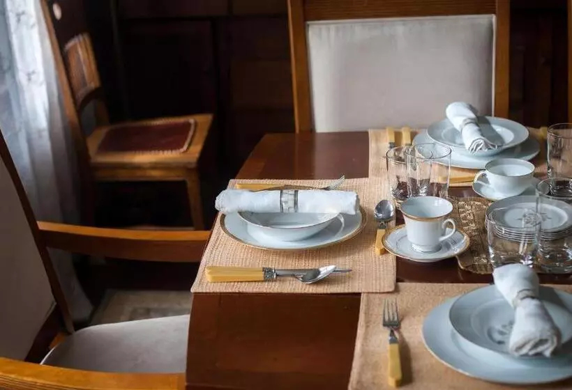 민박 Craftsman Inn