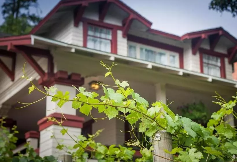 민박 Craftsman Inn