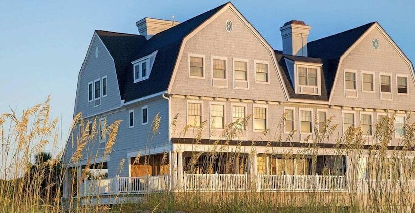 Bed and Breakfast Elizabeth Pointe Lodge