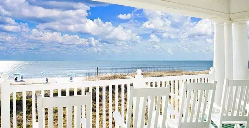 住宿加早餐  Elizabeth Pointe Lodge