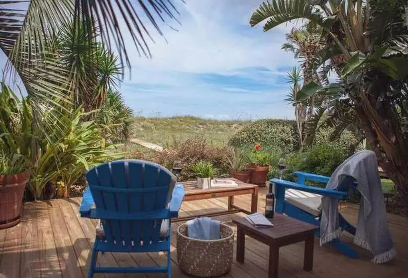 住宿加早餐  Elizabeth Pointe Lodge