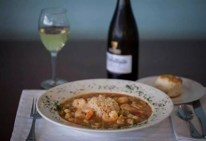 住宿加早餐  Elizabeth Pointe Lodge