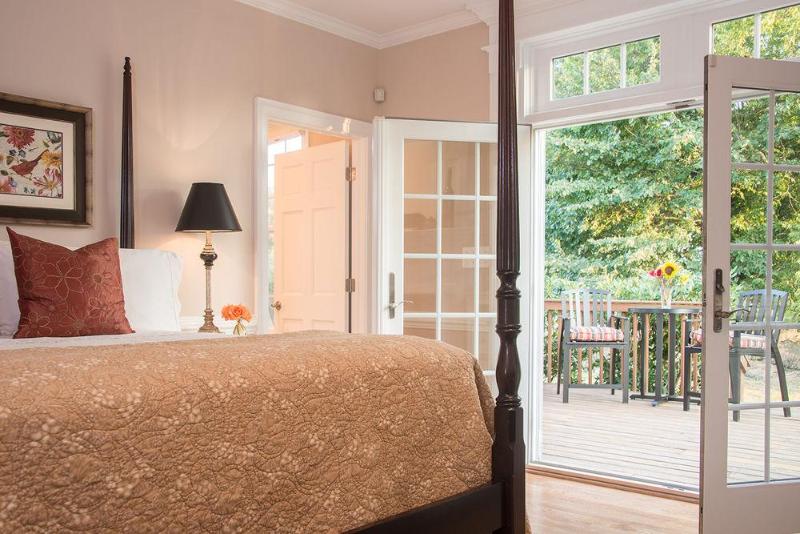 مبيت وإفطار Hillbrook Inn & Spa