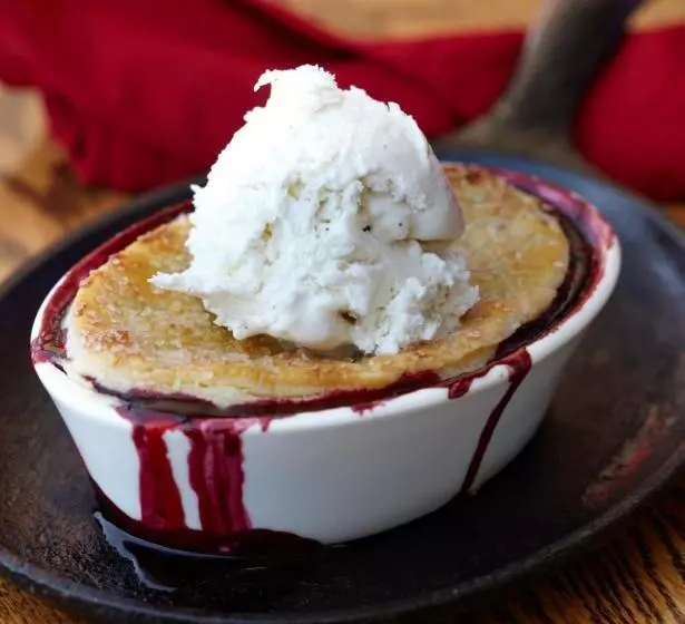 민박 Little River Inn