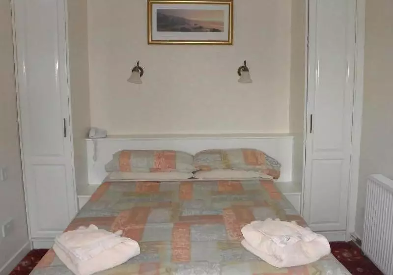 مبيت وإفطار Morefield Motel