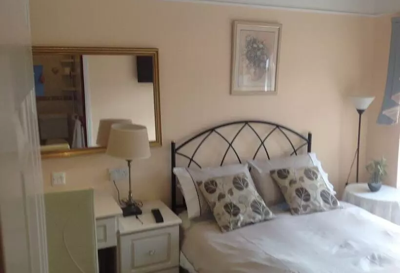 ベッドアンドブレックファースト Shawlee Cottage