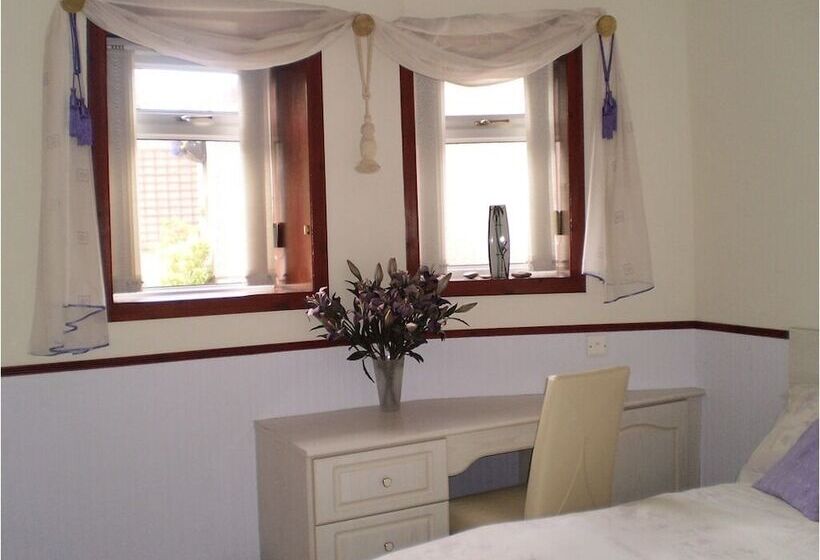 مبيت وإفطار Shawlee Cottage