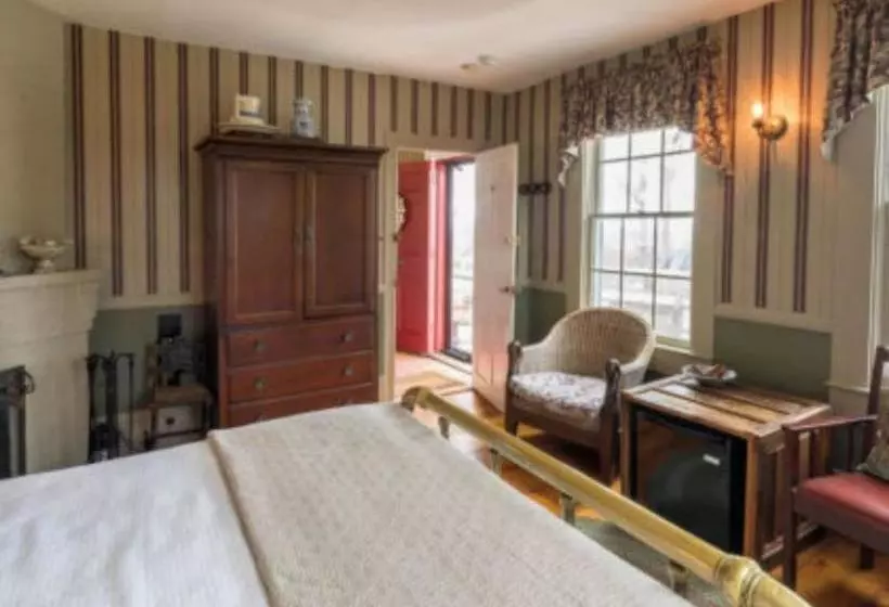 تختخواب و صبحانه Snug Cottage