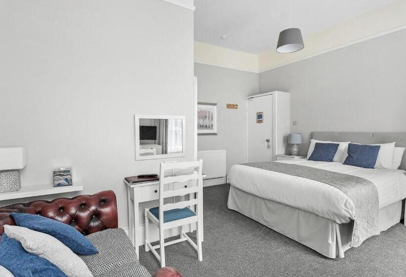 Bed and Breakfast South View