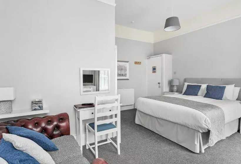 Bed and Breakfast South View