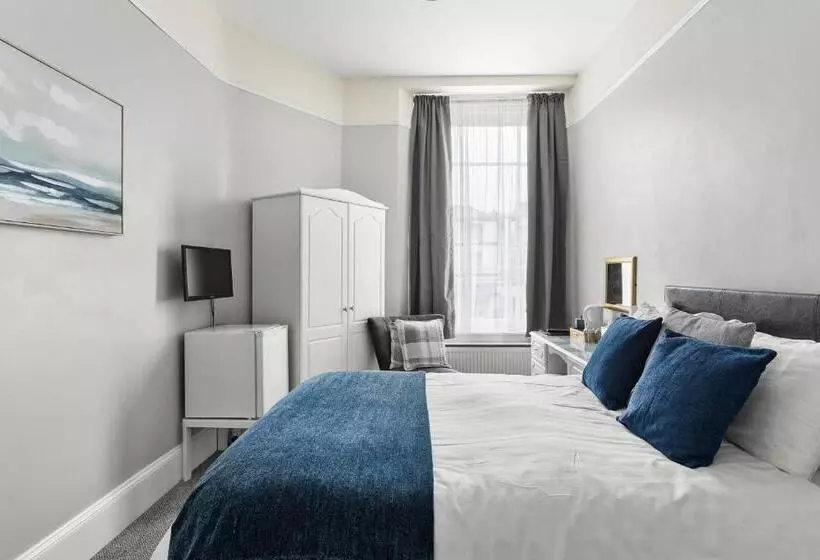 Bed and Breakfast South View