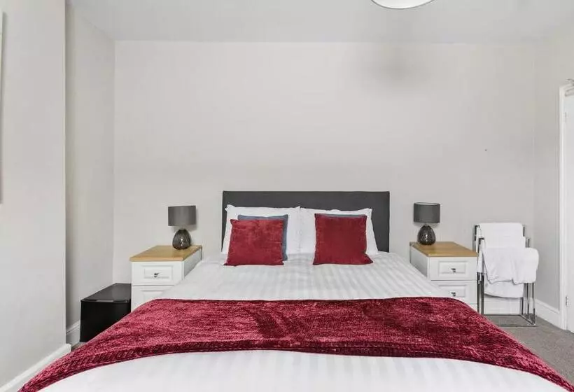 Bed and Breakfast South View