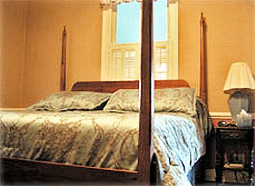 ベッドアンドブレックファースト The Buckhorn Inn