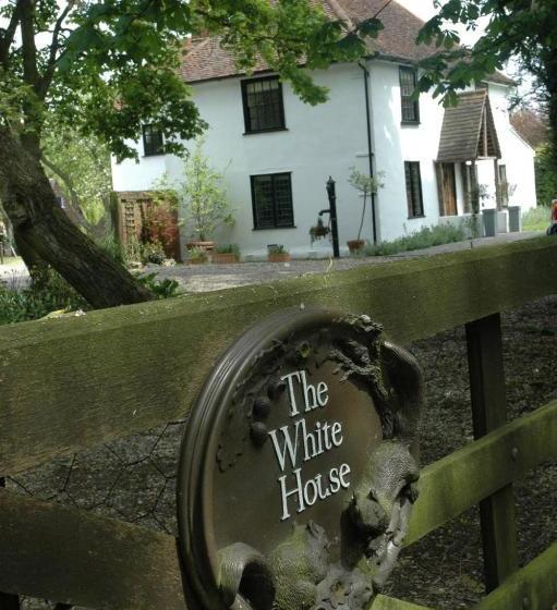 مبيت وإفطار The White House