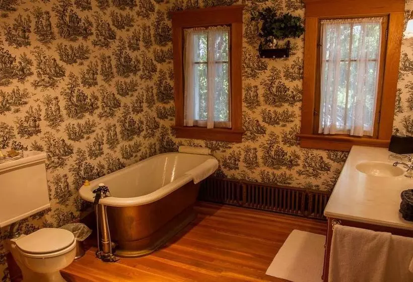 ベッドアンドブレックファースト The Willows