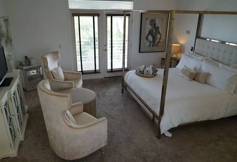 Bed and Breakfast White Orchid Inn & Spa