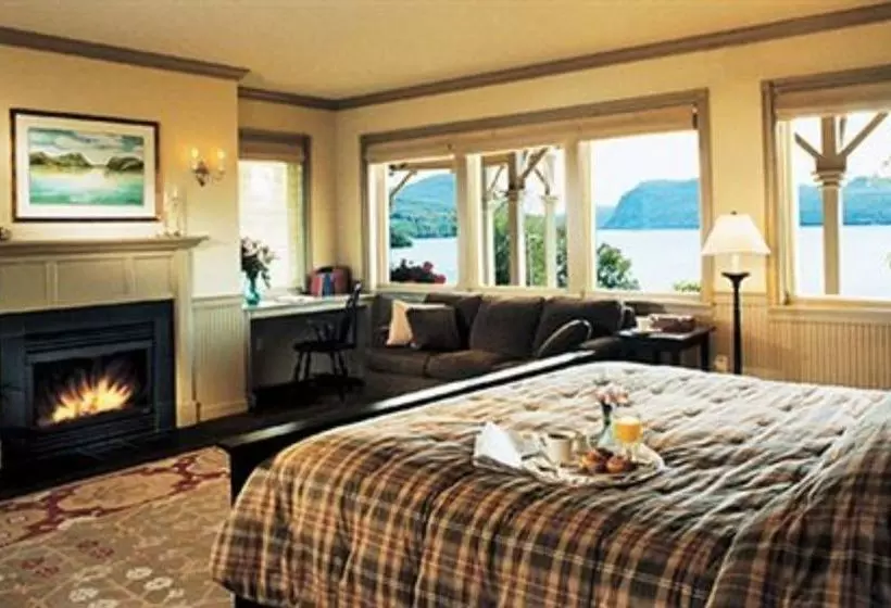 ベッドアンドブレックファースト Willoughvale Inn