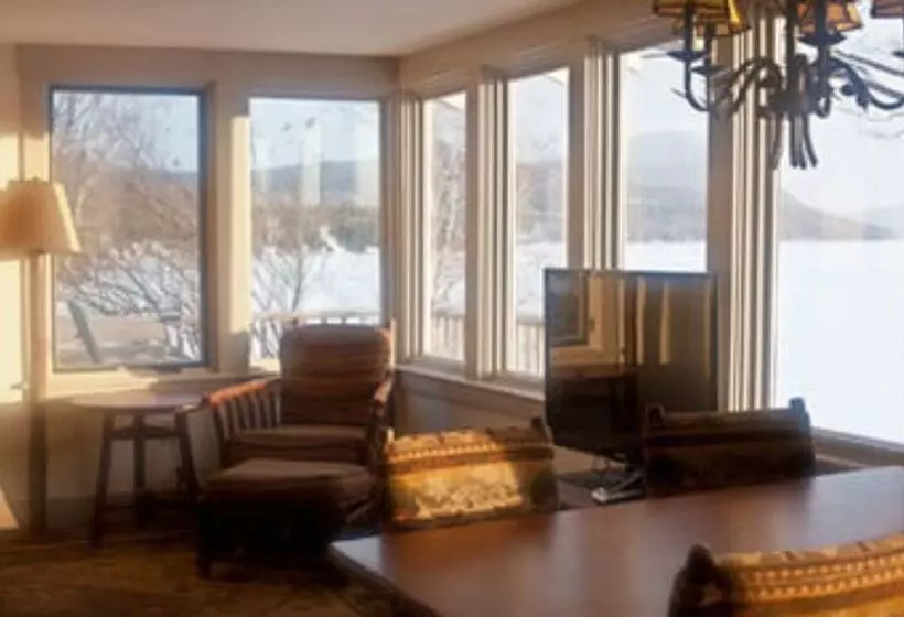 ベッドアンドブレックファースト Willoughvale Inn