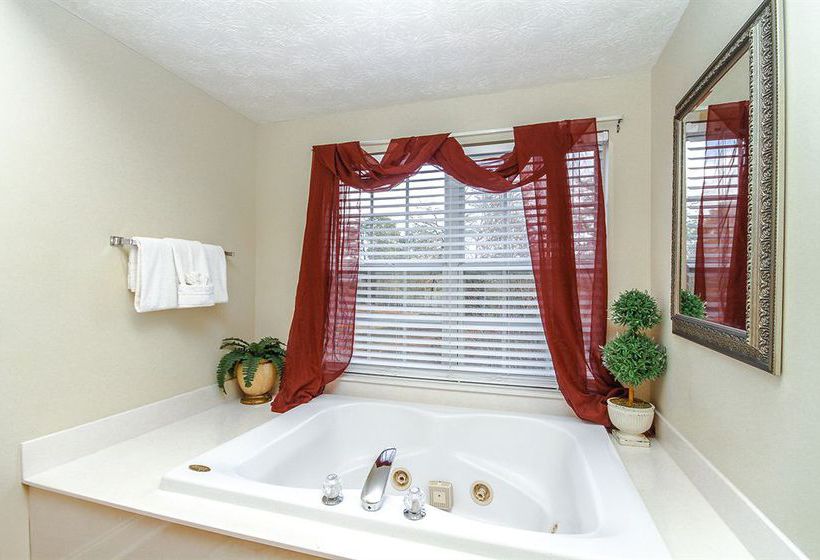 בית מלון כפרי Golfview Vacation Rentals at Golfview Resort