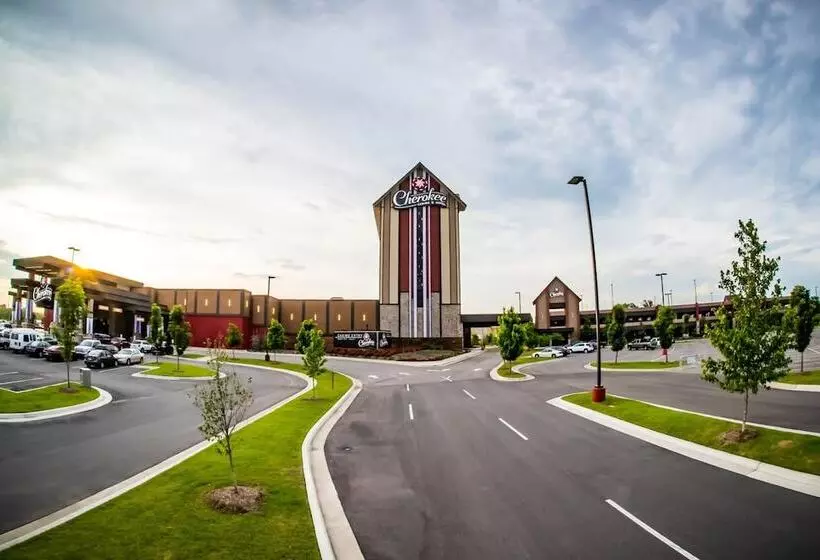 Cherokee Casino Hotel Roland