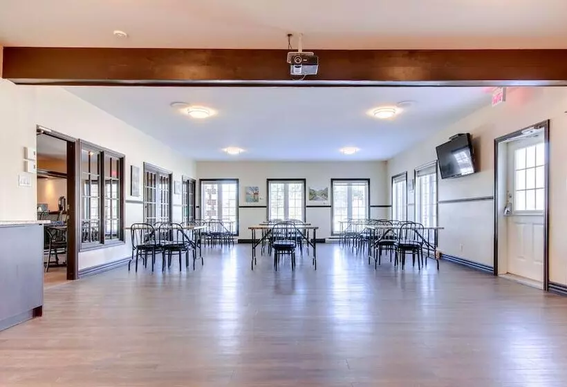 酒店 Hôtel Marineau Shawinigan