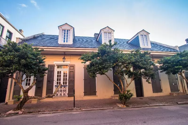 호텔 Inn On Ursulines, A French Quarter Guest Houses Property
