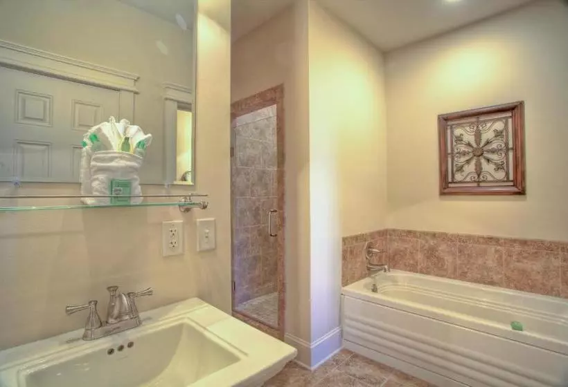 هتل Sea Gate Inn By Sea Palms Resort