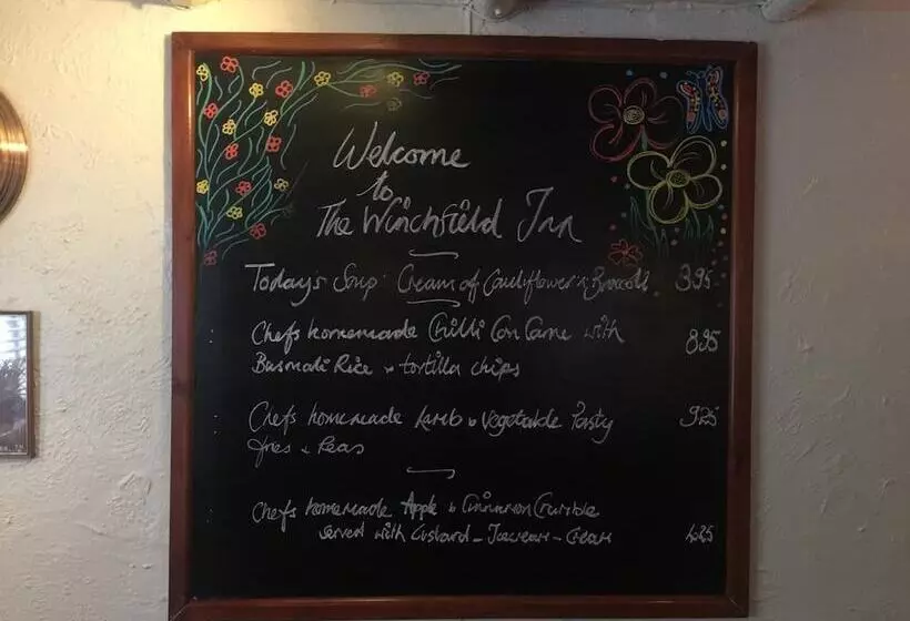 Hotel The Winchfield Inn